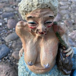 M�d Tang Tove med havtaske