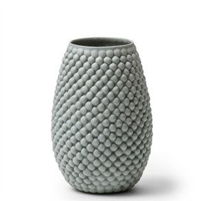 Louise Heisel mellem vase