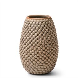 Louise Heisel mellem vase