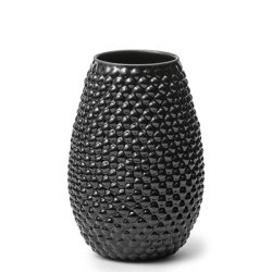 Louise Heisel mellem vase